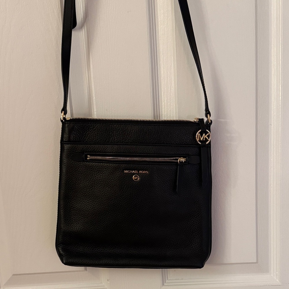Michael Kors Elegant Black Crossbody Bag